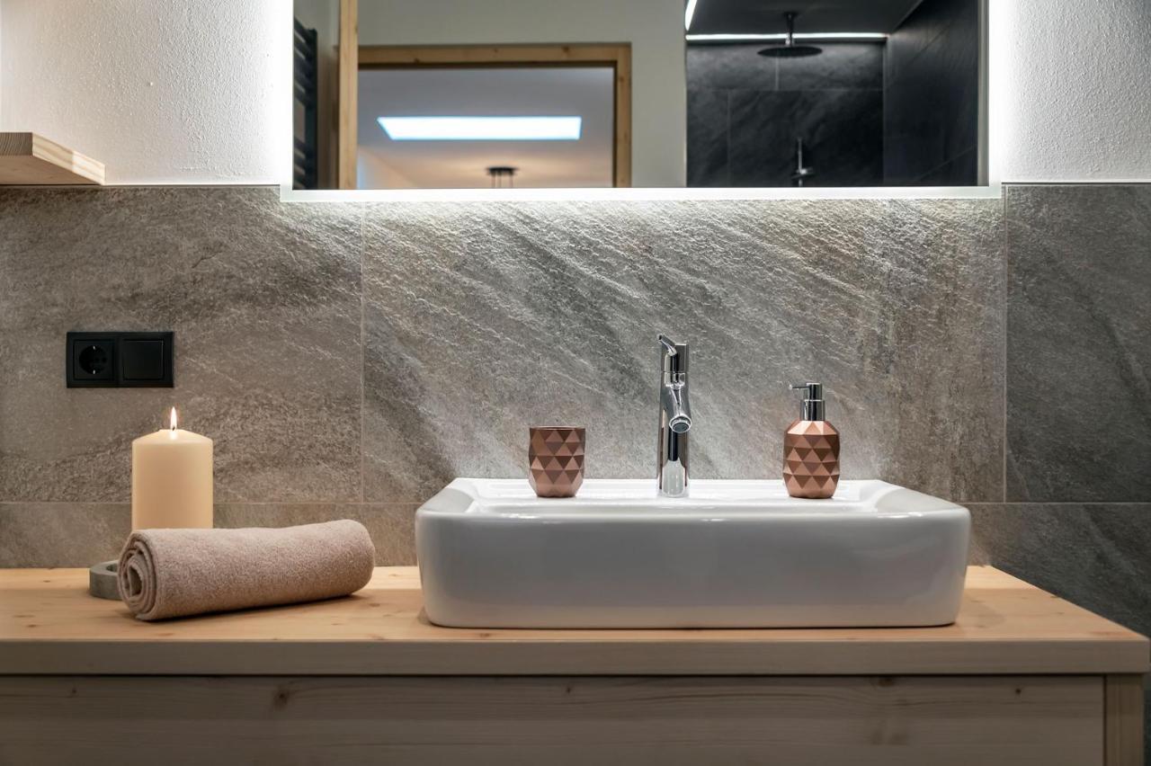 Mesnerhof Apartment Валес Екстериор снимка